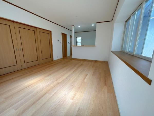 東広島市黒瀬桜が丘１丁目　中古一戸建ての居間・リビング