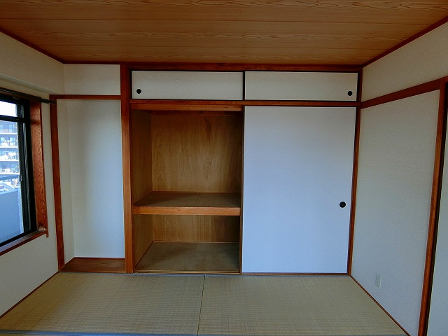 レジェンダリー小松の収納