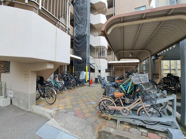 レジェンダリー小松のその他共用部分|駐輪場