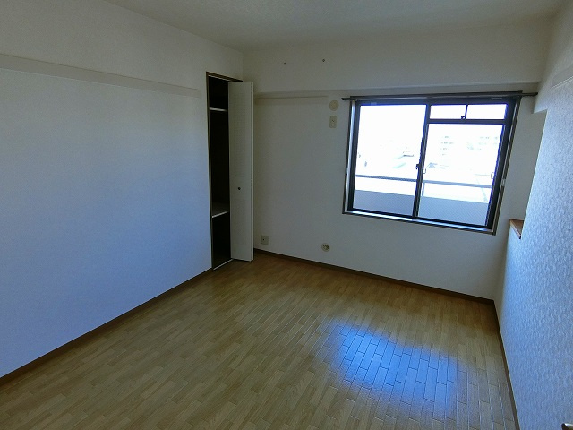 レジェンダリー小松の居間・リビング