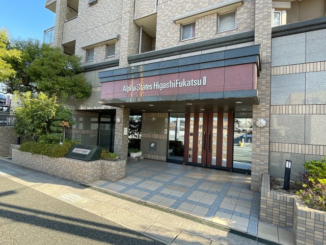 アルファステイツ東深津Ⅱのエントランス