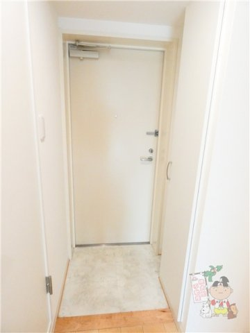 ＣＲＥＧＲＡＤ(クレグラッド)の玄関