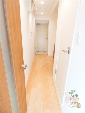 ＣＲＥＧＲＡＤ(クレグラッド)の玄関