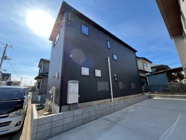 【Livele Garden】　幸手市南　全1邸の前面道路含む現地写真|大容量ウォークインクローゼット付き！収納豊富な間取りです♪
2025年11月撮影