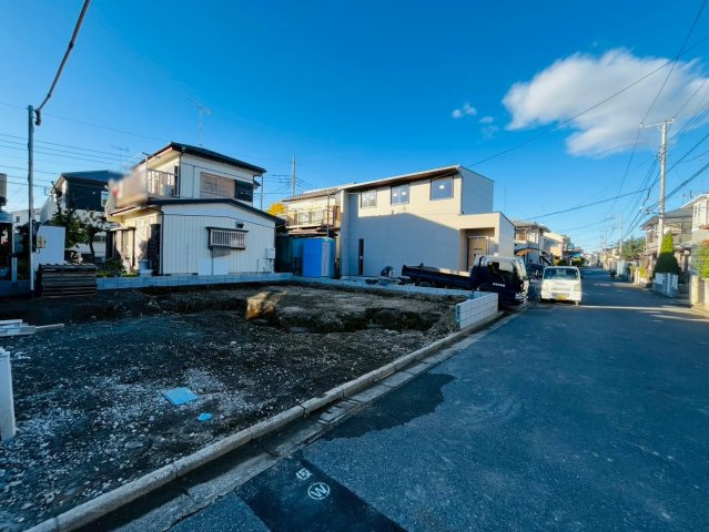 【Livele Garden】　幸手市南　全1邸の前面道路含む現地写真|上高野小学校まで約250m徒歩4分♪お子様の通学も安心の距離です（＾＾）
2025年11月撮影