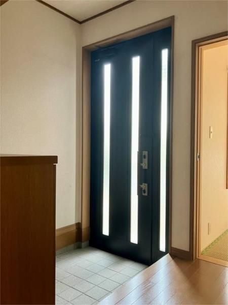 東大泉戸建の玄関