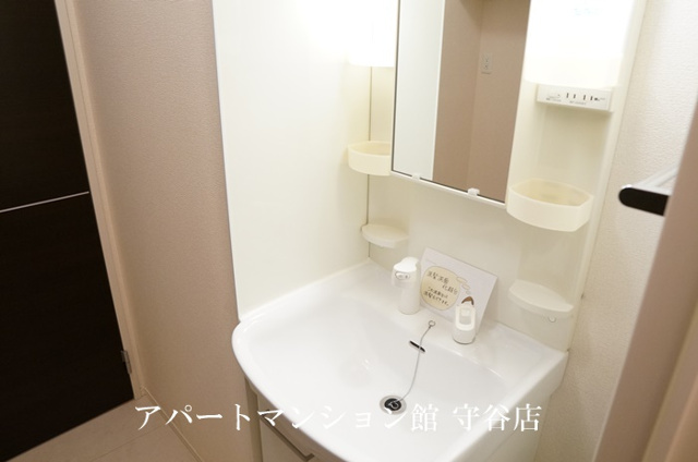 フェリーチェ Aの独立洗面台