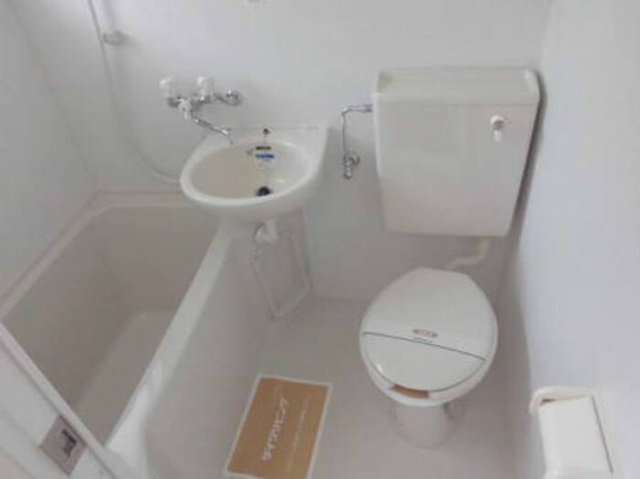 ハイツKMの浴室