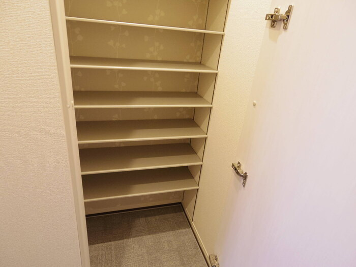 ゼピュロス学園の森 Kの収納|シューズクローク