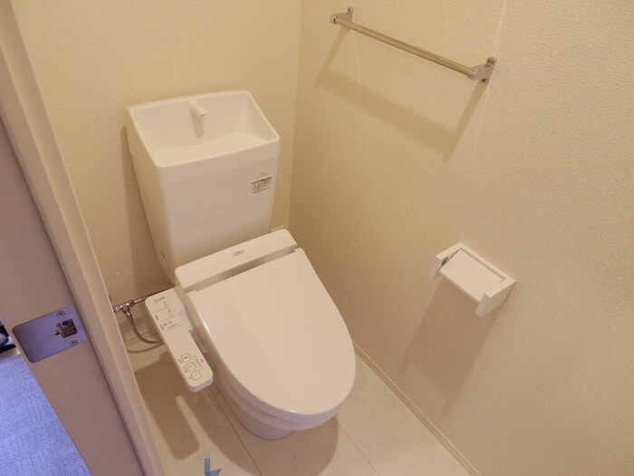 ゼピュロス学園の森 Kのトイレ|温水洗浄暖房便座