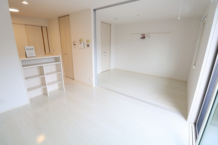 ゼピュロスみどりの C棟の寝室|洋室