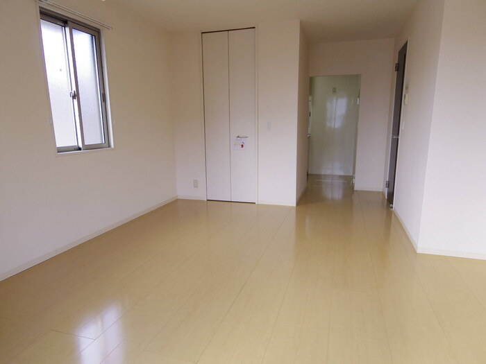 クレッセントの居間・リビング|居室