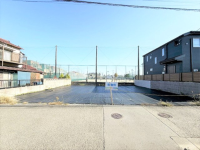 【外観】 | 【仲介手数料１８０万円が無料！！】■正味１５０平米の土地■お好きなハウスメーカーで建築可能 | 【お得な諸費用サービスキャンペーン中！】
詳細は「物件概要」の「諸費用」欄をご確認下さい！
■隣地はテニスコートなので陽当り開放感が抜群
■正味１５０平米の土地
■建物１２０平米の参考プランあり