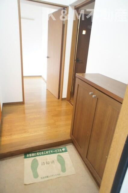 ジュネ向山二番館の玄関|毎日通る玄関はこちらです