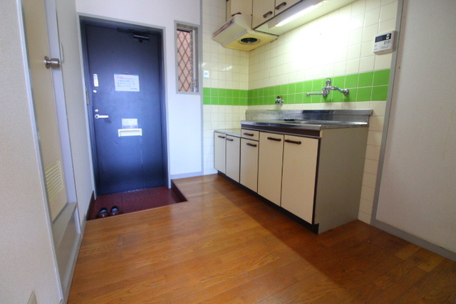 ピットイン稲葉の居間・リビング