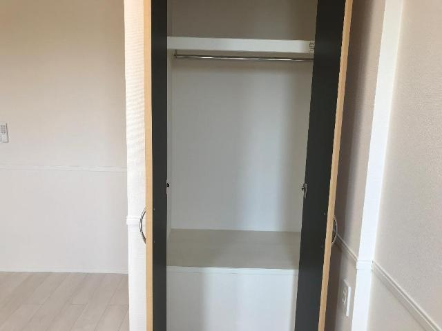 モルガンＡの収納|クローゼット