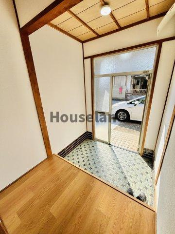 榎原戸建の玄関