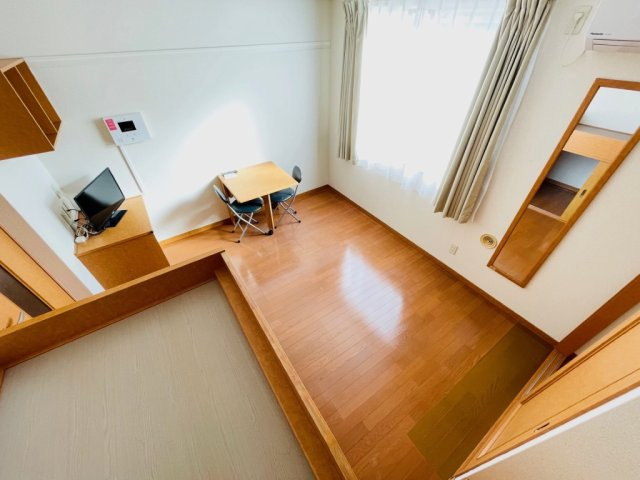 レオパレスエスポワールＵの居間・リビング