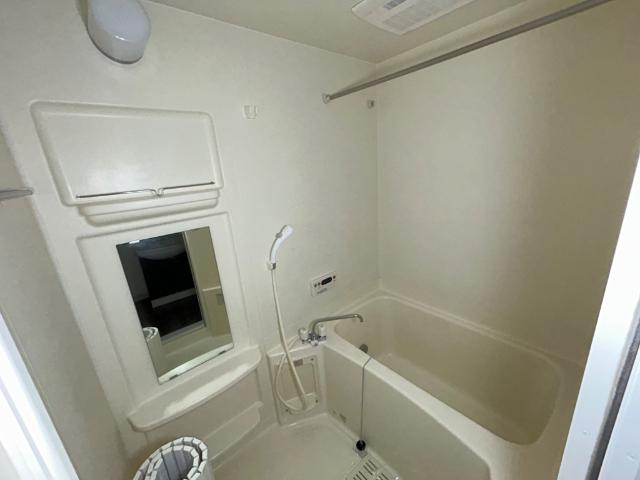 ブレス・コートの浴室|バス