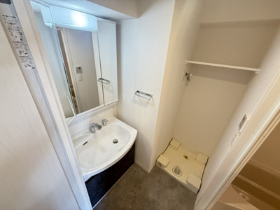 【洗面所】 | Krystal Fimeth 2番館