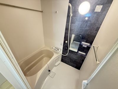 【浴室】 | Krystal Fimeth 2番館