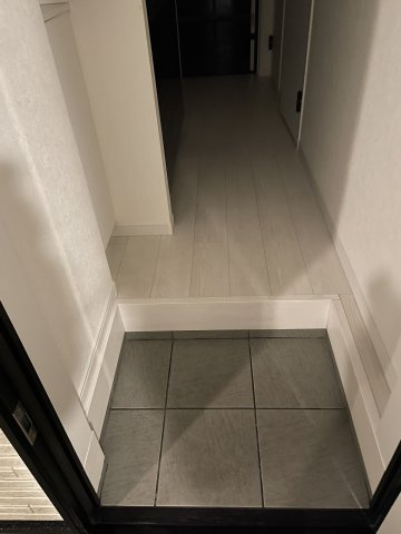 ラフィネ東小金井の玄関