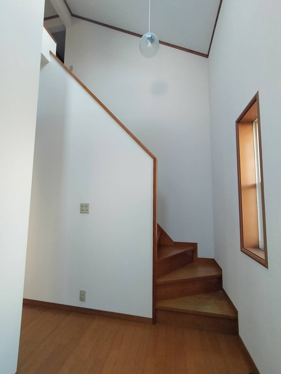 星和台2丁目貸家の内装