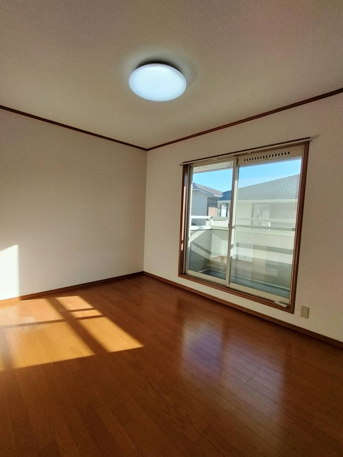 星和台2丁目貸家の洋室