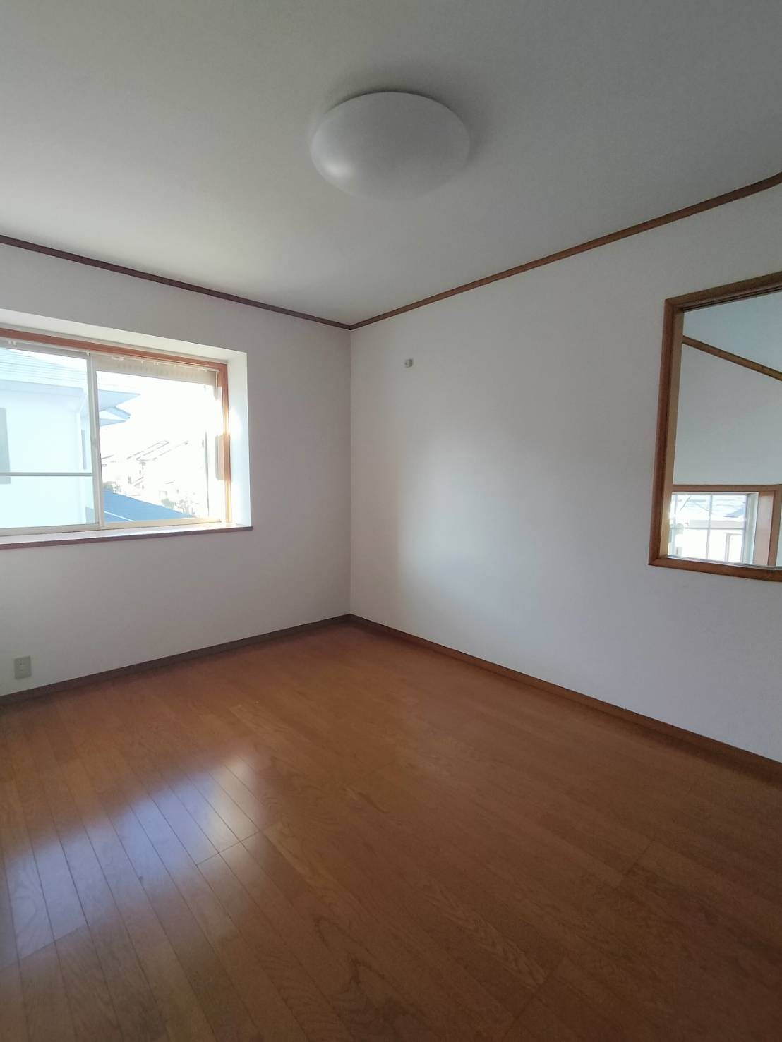 星和台2丁目貸家の居間・リビング