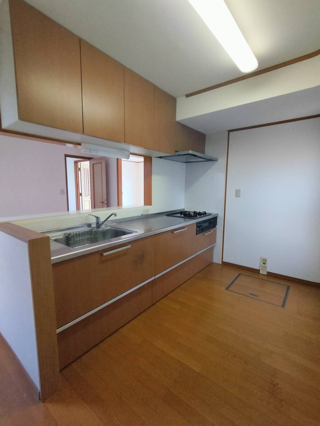 星和台2丁目貸家のキッチン