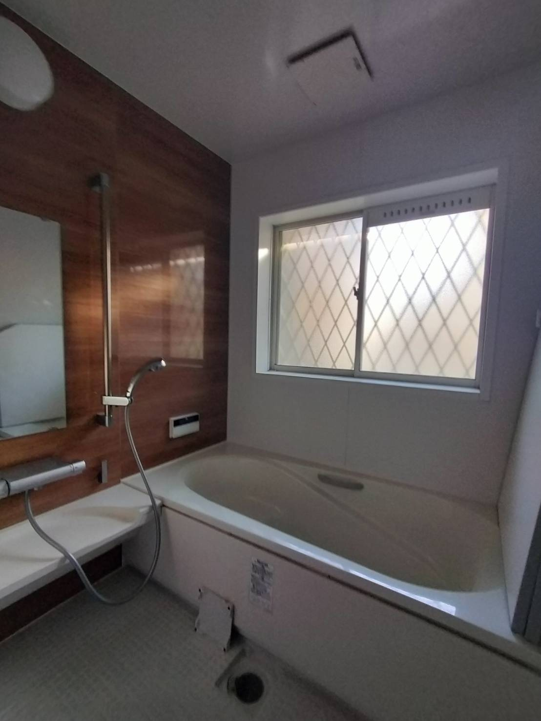 星和台2丁目貸家の浴室