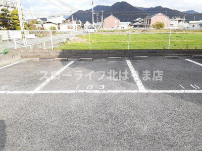 【駐車場】 | クインシィー８