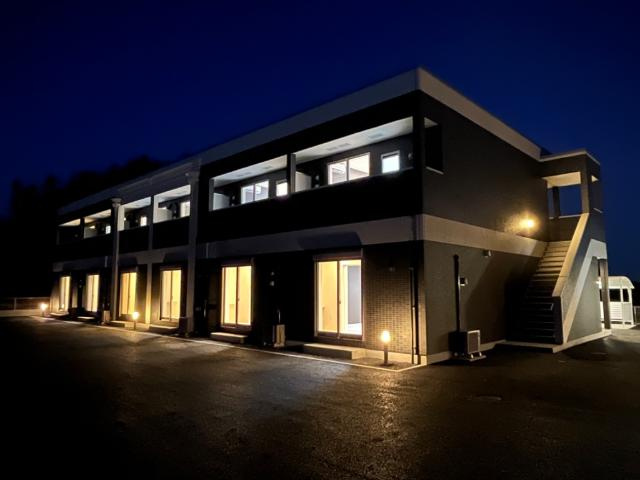 キルシュ・ブリュ－テAのその他共用部分|外観写真（夜）