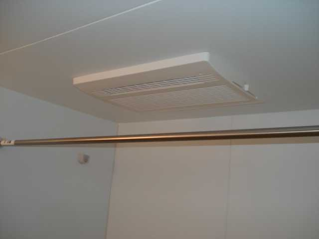 ラ・グラシーヌⅠの浴室|浴室乾燥機