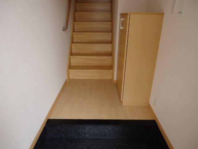 ラ・グラシーヌⅠの玄関|玄関