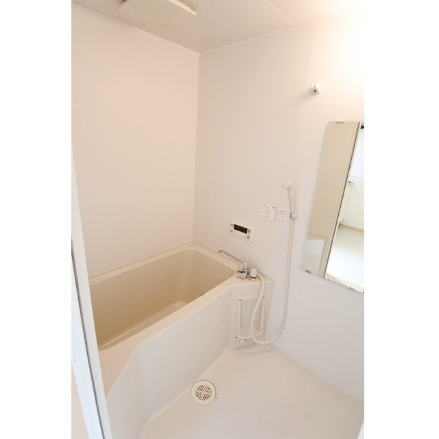 春日ホワイトコーポⅡの浴室