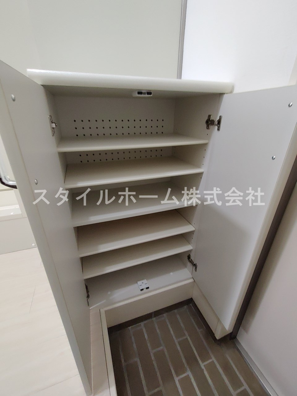 ミューズイン平尾の収納|同建物内別部屋の写真です。