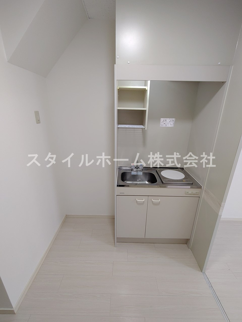 ミューズイン平尾のキッチン|同建物内別部屋の写真です。