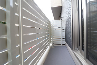 【バルコニー】 | ルリアン八広