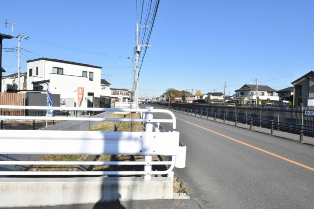 鴻巣市箕田富士山Ⅱ期全６区画の周辺|分譲地東側道路