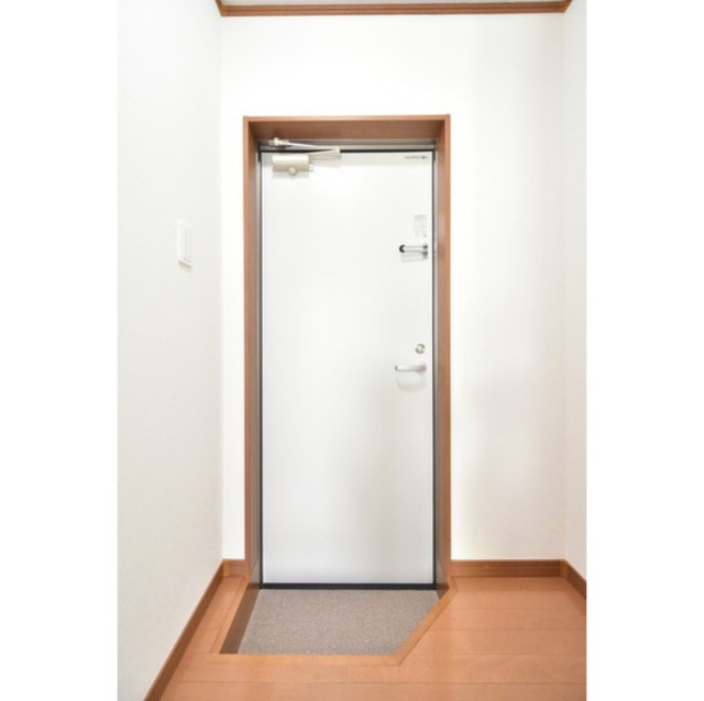 シャンテ綾瀬の玄関