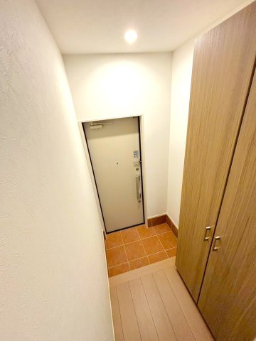 レジデンシャル坂町横浜中央の玄関