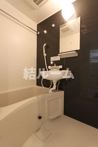 板橋区泉町のアパートの浴室