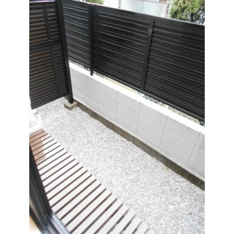 板橋区相生町のアパートのバルコニー