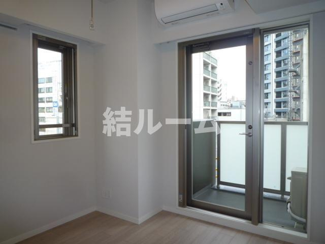 豊島区南池袋１丁目の賃貸マンションの居間・リビング