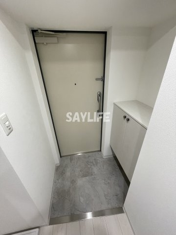 エグゼ大阪CITYルーエの玄関