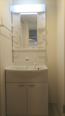 【洗面所】 | リブリスカイブルーライズ