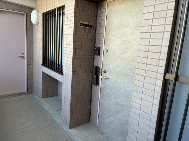 ウィライブ宮前平の玄関