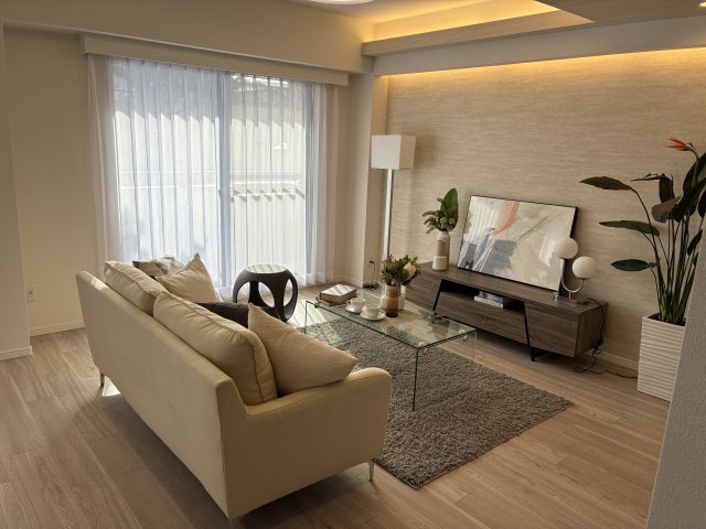 ウィライブ宮前平の居間・リビング|イメージ写真（家具・照明はディスプレイ）