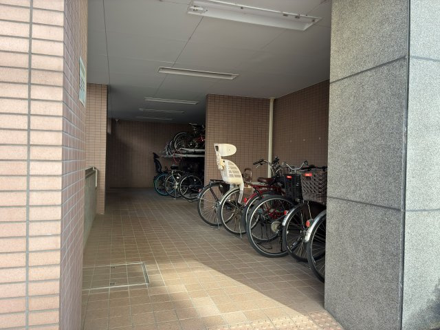 ウィライブ宮前平の駐輪場